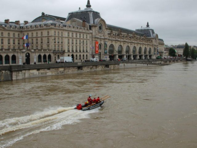 Évolution réglementaire, stratégie et gouvernance : Constat et perspectives de la gestion du risque inondation au Québec et en France